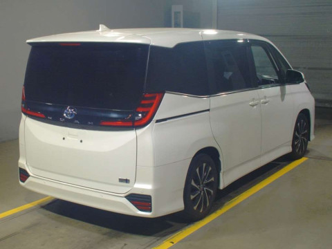 2022 Toyota Noah ZWR90W[1]