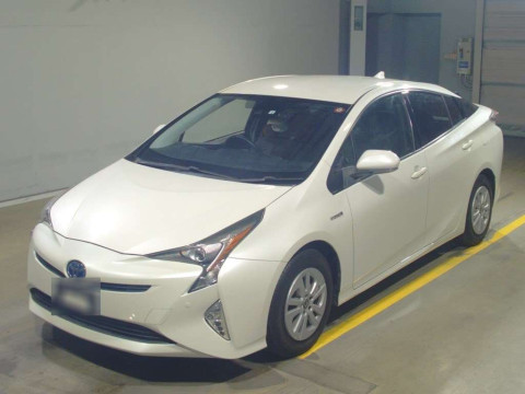 2016 Toyota Prius ZVW50[0]