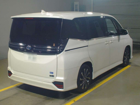 2022 Toyota Voxy ZWR90W[1]