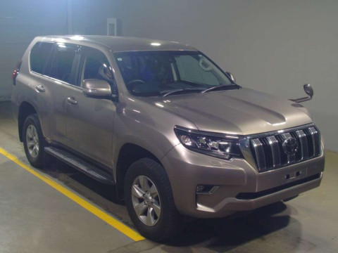 2021 Toyota Land Cruiser Prado TRJ150W[2]