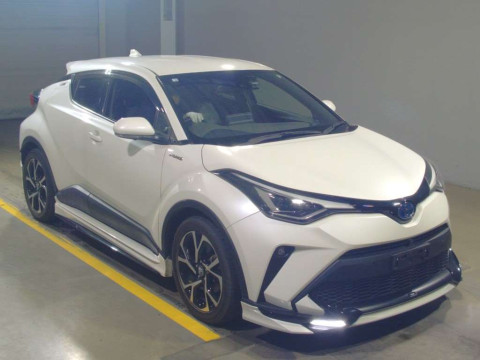 2020 Toyota C-HR ZYX11[2]