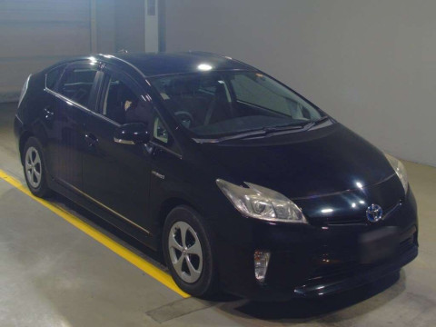 2014 Toyota Prius ZVW30[2]