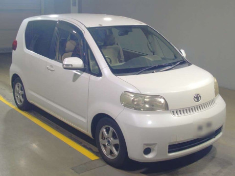 2009 Toyota Porte NNP10[2]