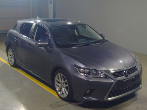 2016 Lexus CT ZWA10[2]