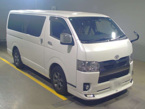 2020 Toyota Hiace Van GDH201V[2]