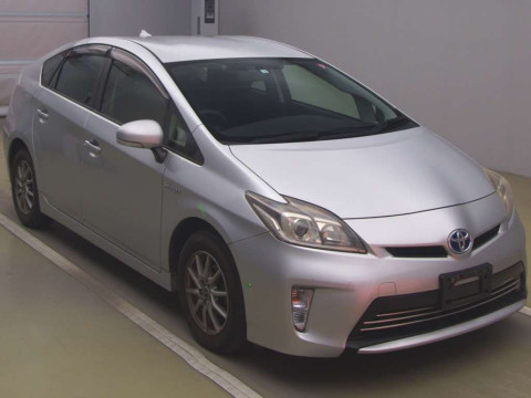 2012 Toyota Prius ZVW30[2]