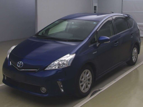 2013 Toyota Prius alpha ZVW41W[0]