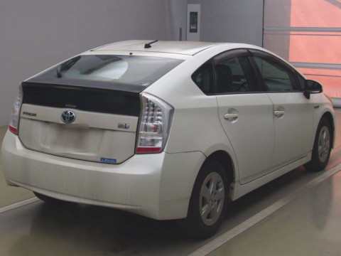 2010 Toyota Prius ZVW30[1]