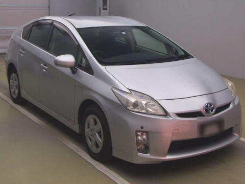 2010 Toyota Prius ZVW30[2]