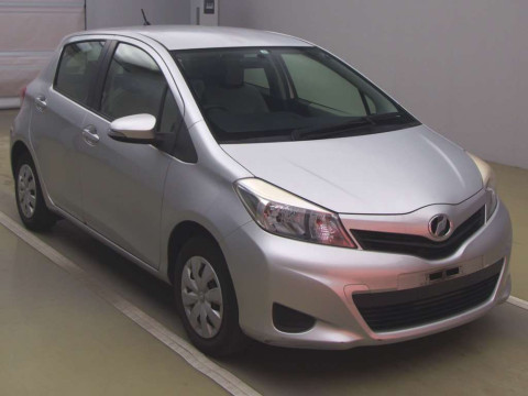 2013 Toyota Vitz KSP130[2]