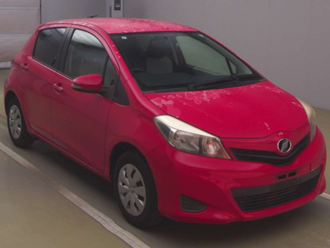 2011 Toyota Vitz NSP130[2]