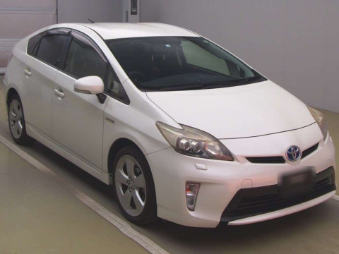 2012 Toyota Prius ZVW30[2]