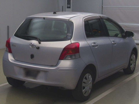 2009 Toyota Vitz SCP90[1]