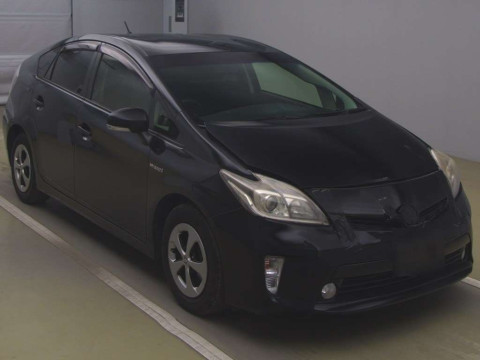 2012 Toyota Prius ZVW30[2]