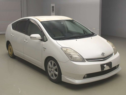 2008 Toyota Prius NHW20[2]