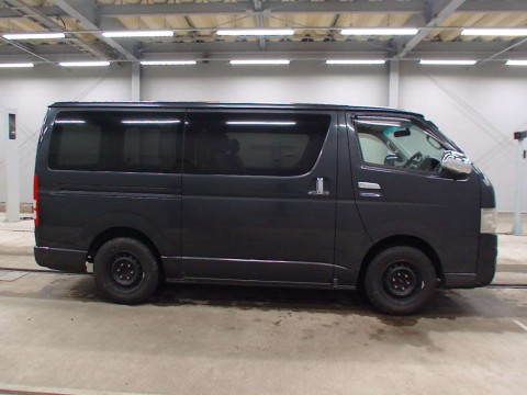 2004 Toyota Hiace Van KDH205V[2]