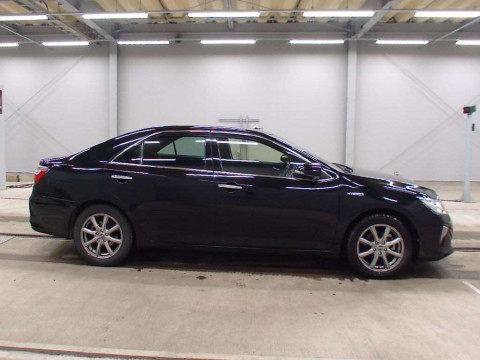 2015 Toyota Camry AVV50[2]