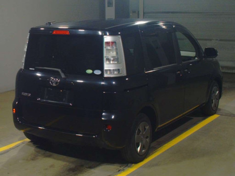 2014 Toyota Sienta NCP81G[1]