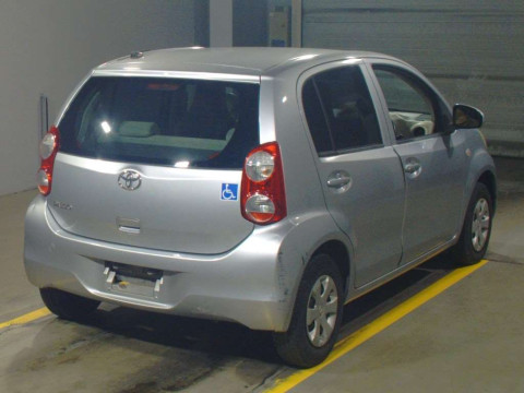 2010 Toyota Passo KGC30[1]