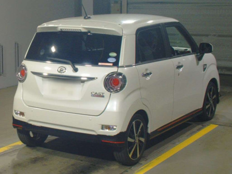 2016 Daihatsu Cast LA250S[1]