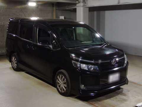 2014 Toyota Voxy ZRR80G[2]