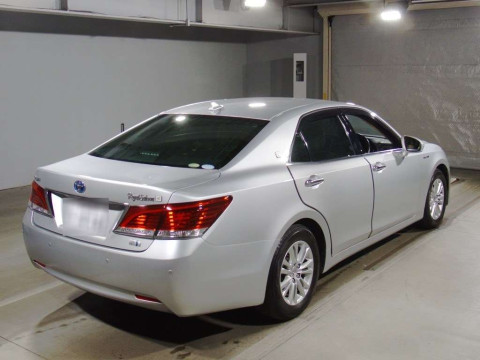 2014 Toyota Crown Hybrid AWS210[1]