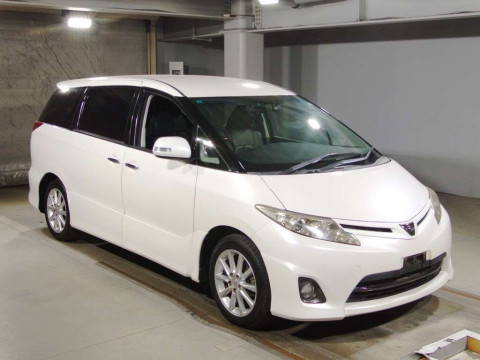 2011 Toyota Estima ACR50W[2]