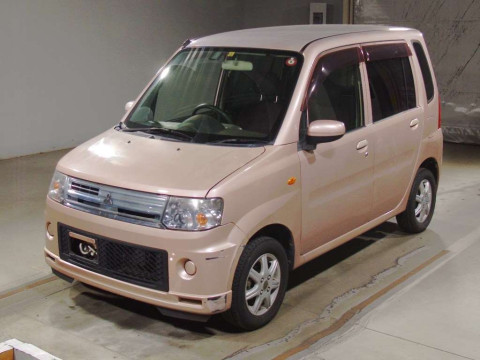 2010 Mitsubishi Toppo H82A[0]