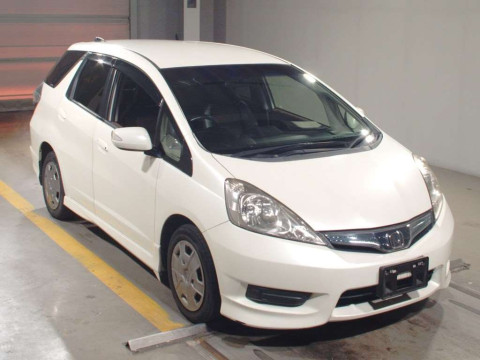 2012 Honda Fit Shuttle Hybrid GP2[2]