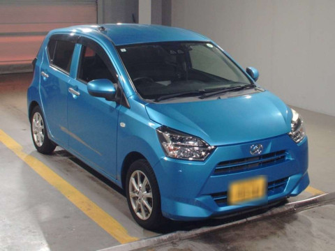 2017 Daihatsu Mira es LA350S[2]