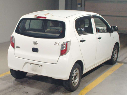 2011 Daihatsu Mira es LA300S[1]