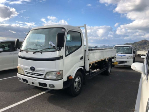 2011 Toyota Dyna Truck XZU344[0]