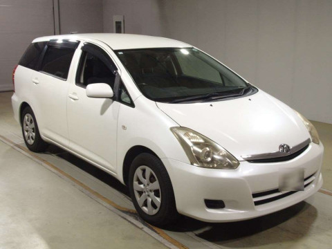 2006 Toyota Wish ZNE10G[2]