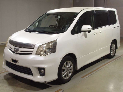 2011 Toyota Noah ZRR70W[0]