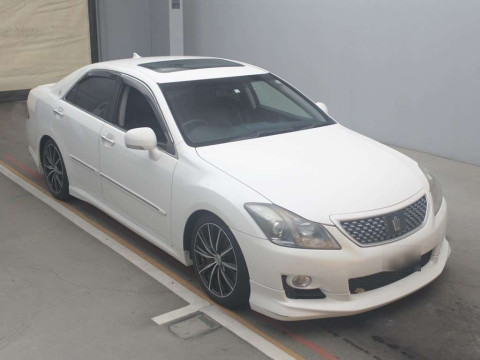 2008 Toyota Crown GRS204[2]