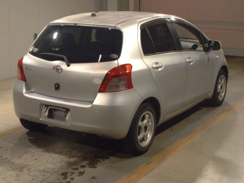 2005 Toyota Vitz SCP90[1]