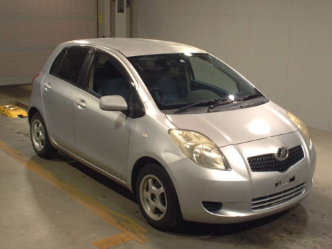 2005 Toyota Vitz SCP90[2]