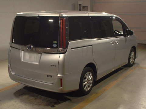 2018 Toyota Noah ZWR80G[1]