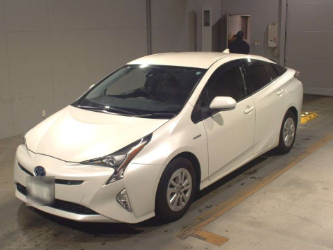 2017 Toyota Prius ZVW50[0]