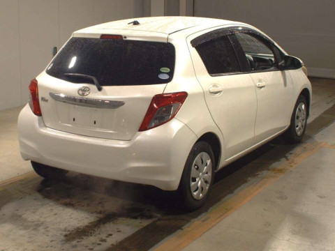 2012 Toyota Vitz NSP130[1]