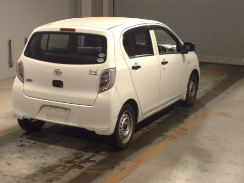 2014 Daihatsu Mira es LA300S[1]