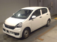 2015 Daihatsu Mira es