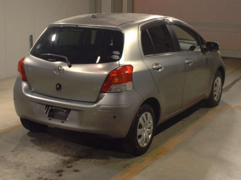 2009 Toyota Vitz SCP90[1]