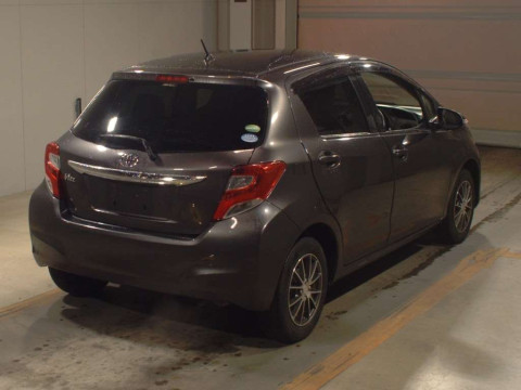 2014 Toyota Vitz KSP130[1]