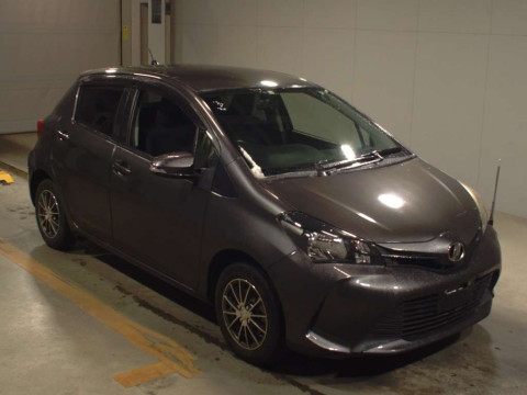 2014 Toyota Vitz KSP130[2]