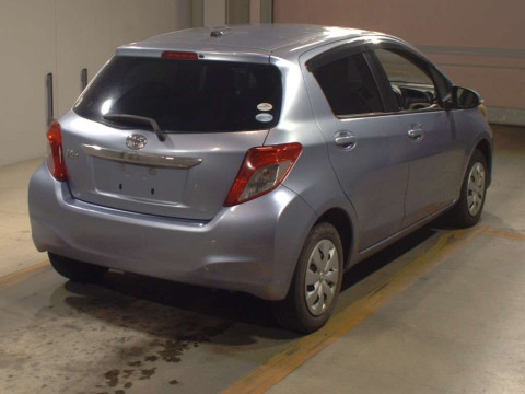 2011 Toyota Vitz KSP130[1]