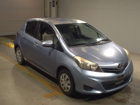 2011 Toyota Vitz KSP130[2]