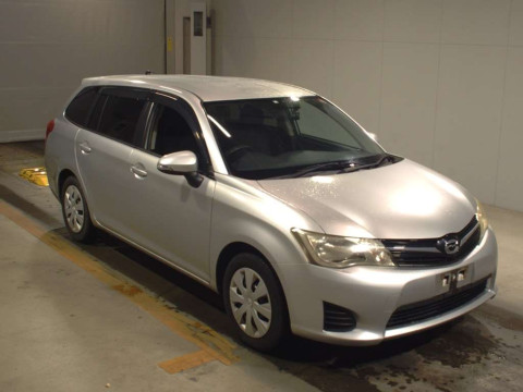 2012 Toyota Corolla Fielder NZE161G[2]