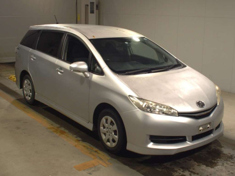 2013 Toyota Wish ZGE20G[2]