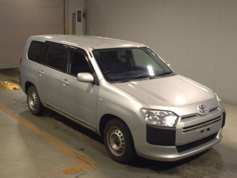 2014 Toyota Succeed NCP160V[2]